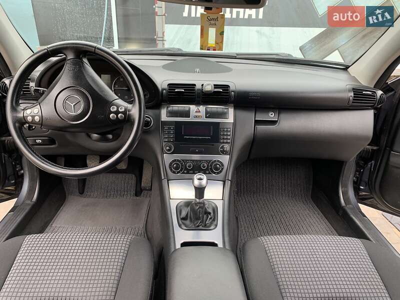 Хэтчбек Mercedes-Benz C-Class 2004 в Сваляве