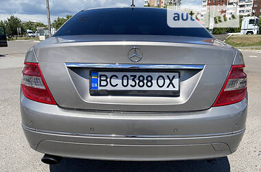 Седан Mercedes-Benz C-Class 2009 в 