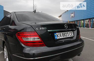 Седан Mercedes-Benz C-Class 2012 в Києві