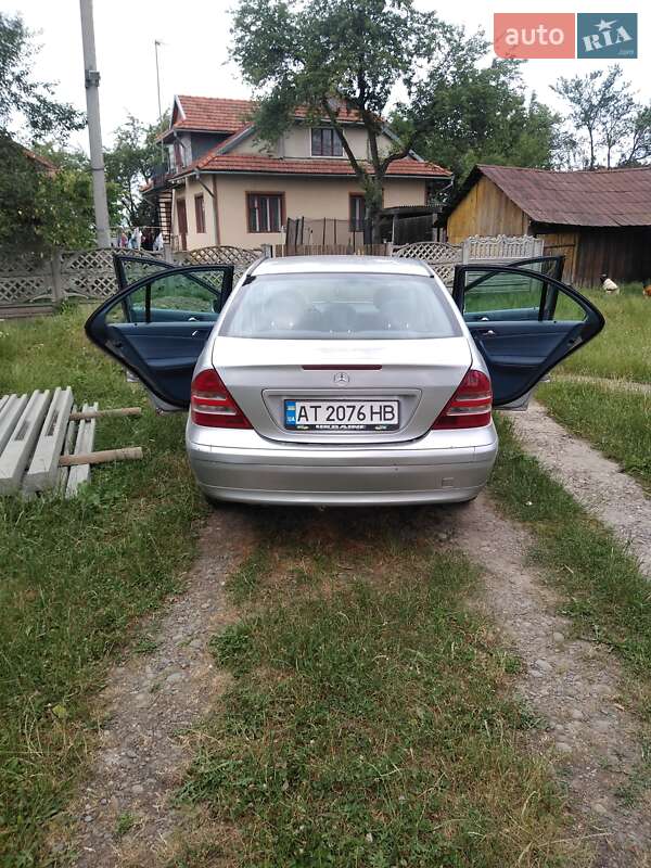 Седан Mercedes-Benz C-Class 2001 в Ивано-Франковске
