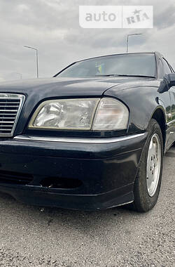 Седан Mercedes-Benz C-Class 1999 в Виннице