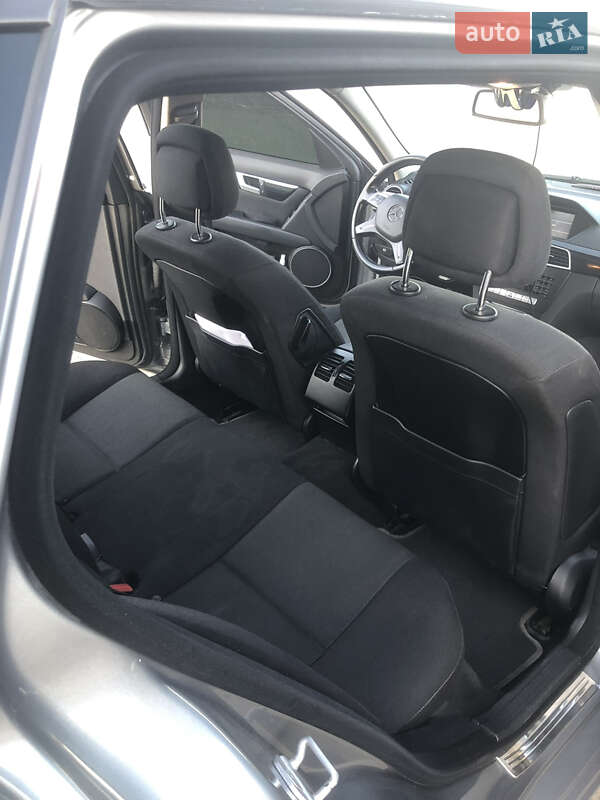 Универсал Mercedes-Benz C-Class 2012 в Хмельницком