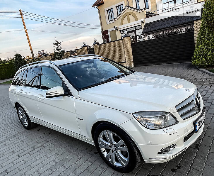 Универсал Mercedes-Benz C-Class 2009 в Белой Церкви