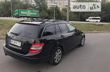 Универсал Mercedes-Benz C-Class 2010 в Днепре