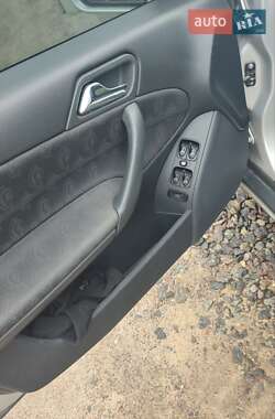 Седан Mercedes-Benz C-Class 2004 в Бершаді