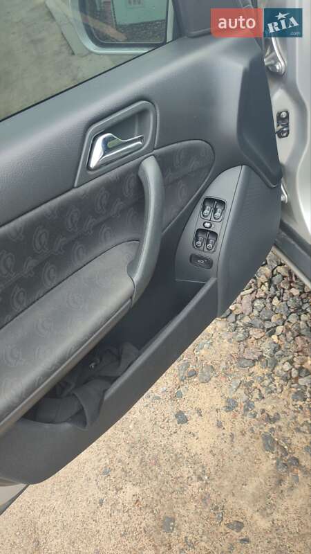 Седан Mercedes-Benz C-Class 2004 в Бершади фото 11 Седан Mercedes-Benz C-Class 2004 в Бершади