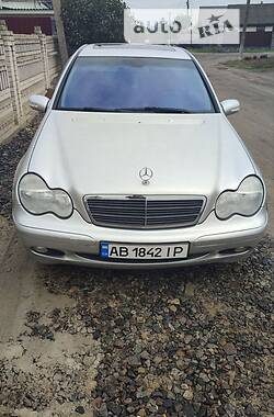 Седан Mercedes-Benz C-Class 2004 в Бершаді