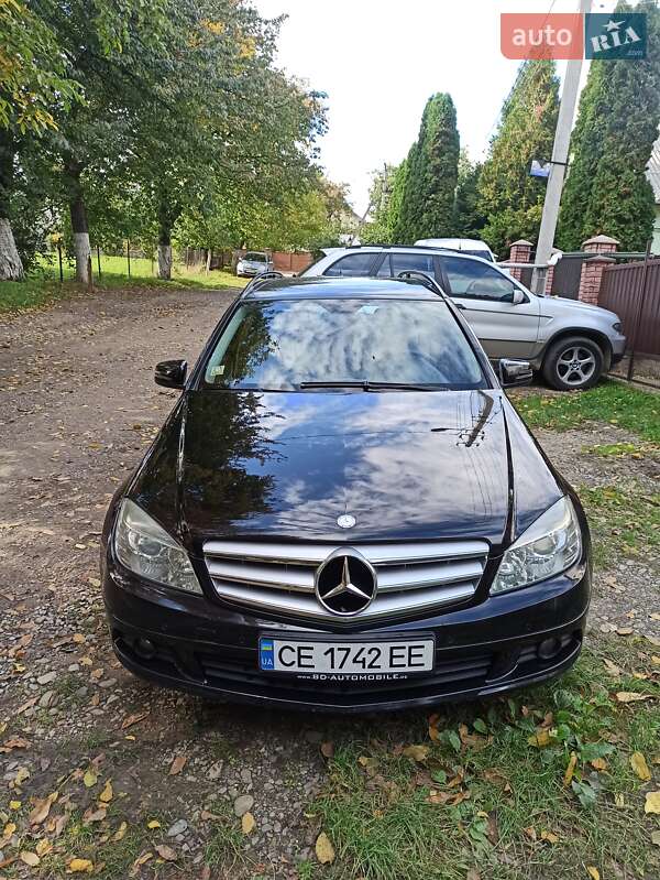 Универсал Mercedes-Benz C-Class 2010 в Черновцах