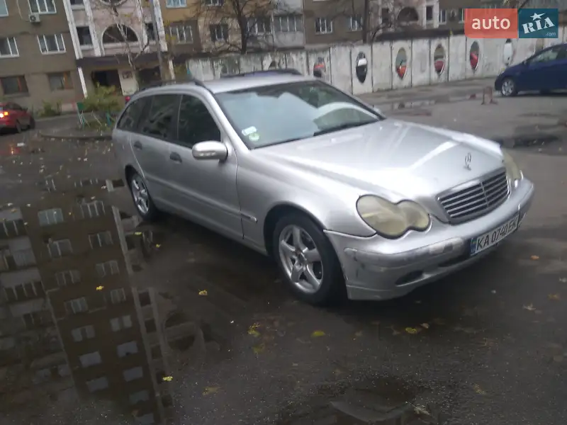 Mercedes-Benz C-Class 2002 VIN WDB2032041F232786 фото оголошення 4 з 54
