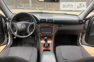 Седан Mercedes-Benz C-Class 2000 в 