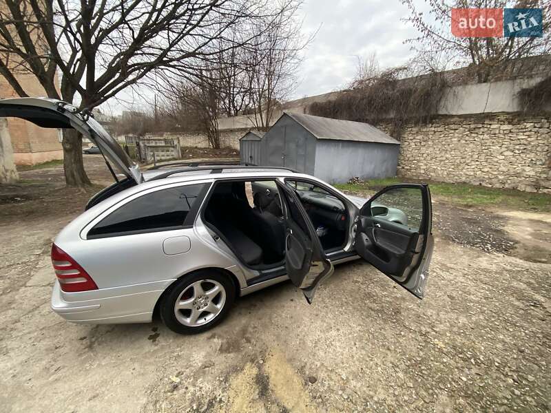 Универсал Mercedes-Benz C-Class 2002 в Могилев-Подольске