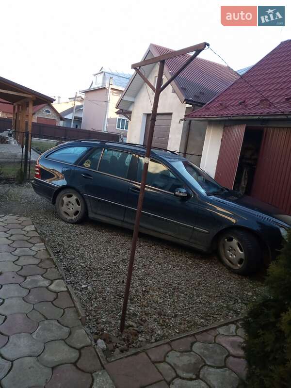 Универсал Mercedes-Benz C-Class 2002 в Коломые