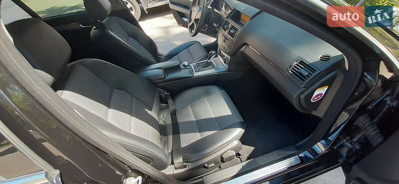 Седан Mercedes-Benz C-Class 2008 в Запоріжжі