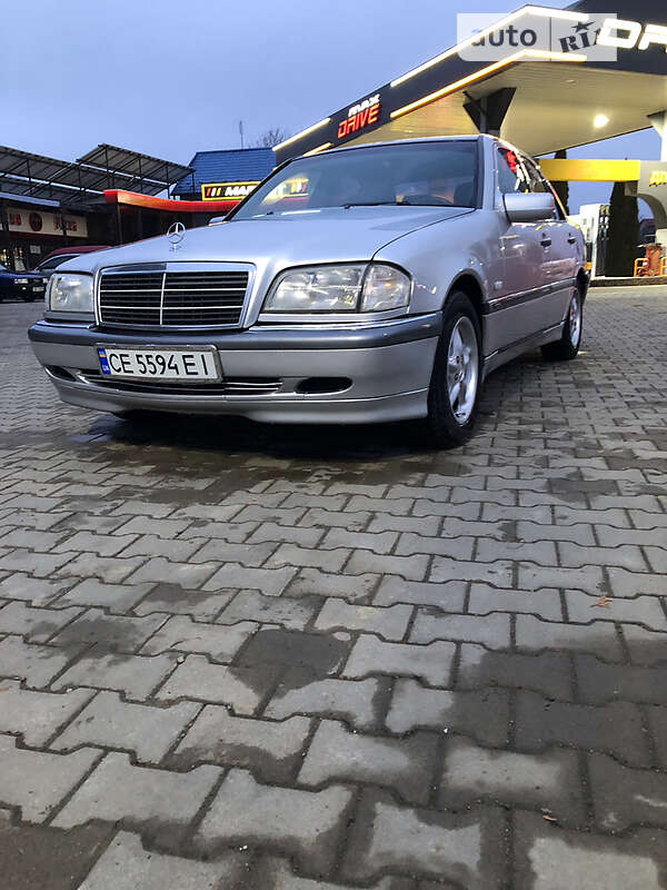 Седан Mercedes-Benz C-Class 2000 в 