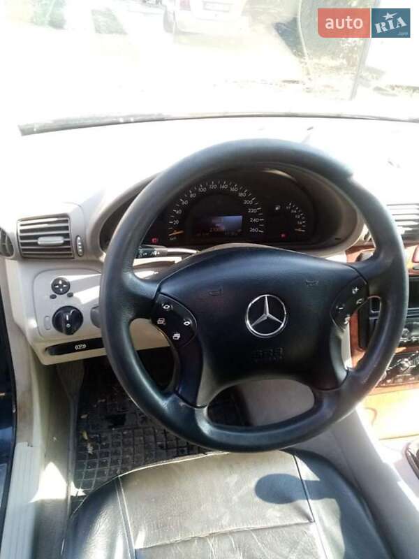 Седан Mercedes-Benz C-Class 2000 в Ужгороде