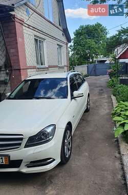 Седан Mercedes-Benz C-Class 2012 в Киеве