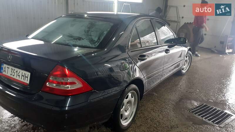 Седан Mercedes-Benz C-Class 2000 в Ивано-Франковске