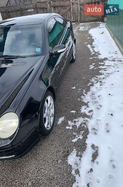 Купе Mercedes-Benz C-Class 2002 в 