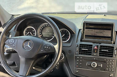 Седан Mercedes-Benz C-Class 2008 в 