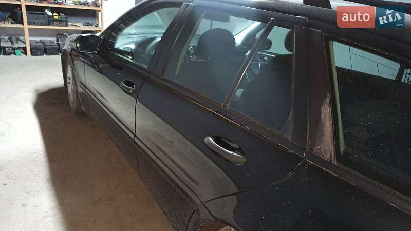 Универсал Mercedes-Benz C-Class 2004 в Буске