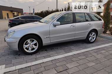 Універсал Mercedes-Benz C-Class 2002 в 