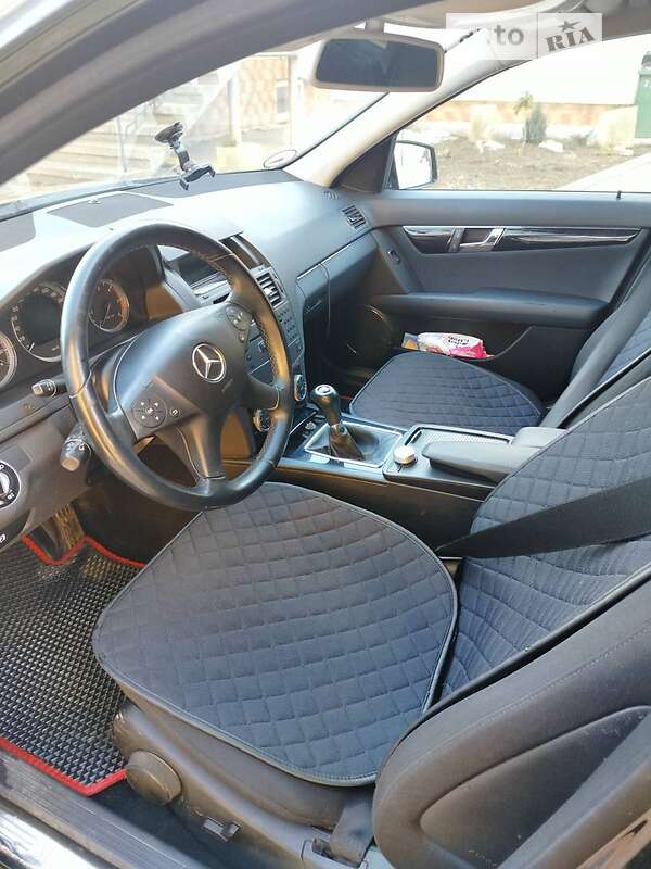 Універсал Mercedes-Benz C-Class 2010 в Коломиї фото 8 Універсал Mercedes-Benz C-Class 2010 в Коломиї