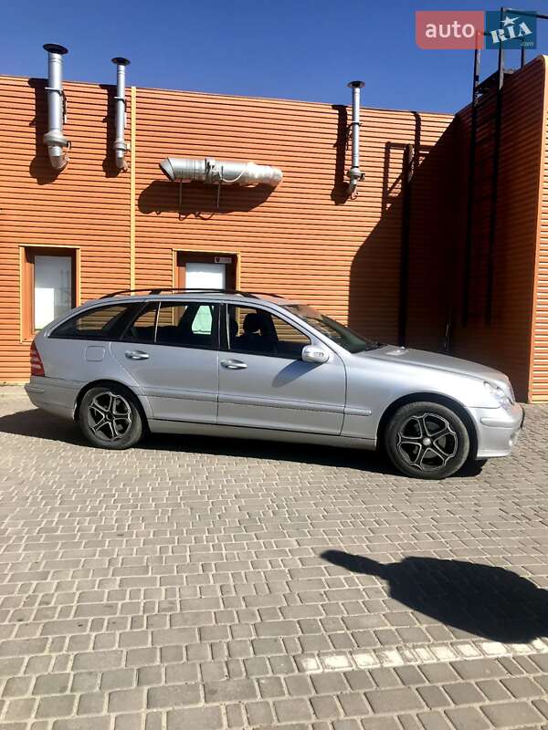 Універсал Mercedes-Benz C-Class 2007 в Одесі