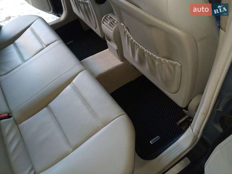 Седан Mercedes-Benz C-Class 2005 в Хмельницькому