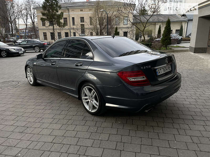 Седан Mercedes-Benz C-Class 2014 в Ивано-Франковске