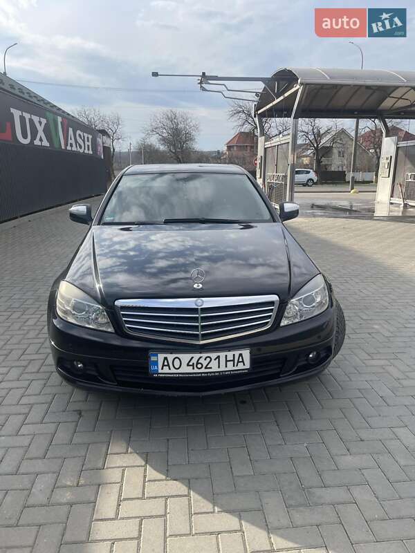 Седан Mercedes-Benz C-Class 2007 в Ужгороді