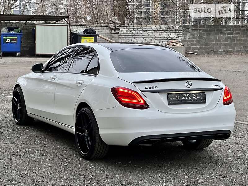 Седан Mercedes-Benz C-Class 2017 в Києві