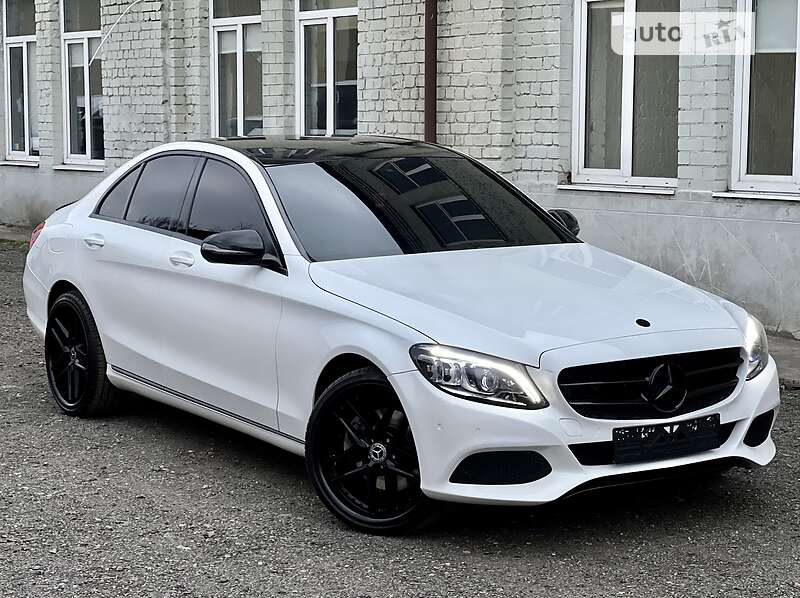 Седан Mercedes-Benz C-Class 2017 в Києві