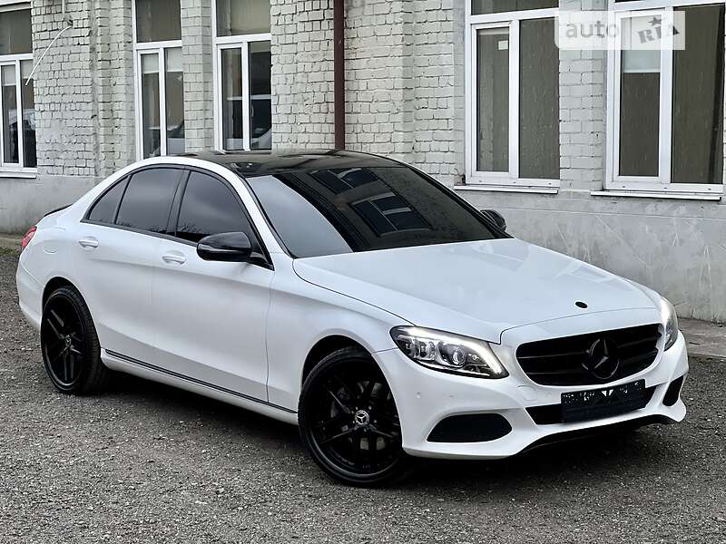 Седан Mercedes-Benz C-Class 2017 в Києві