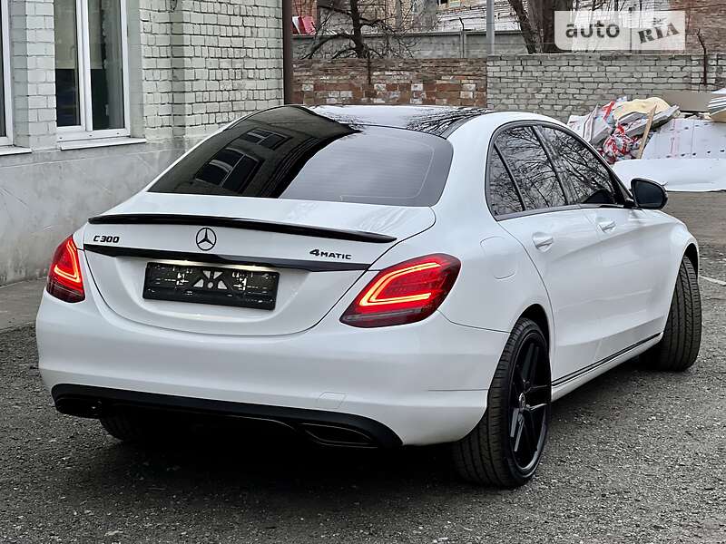 Седан Mercedes-Benz C-Class 2017 в Києві
