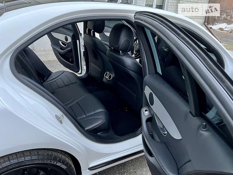 Седан Mercedes-Benz C-Class 2017 в Києві