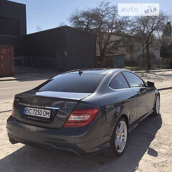 Купе Mercedes-Benz C-Class 2012 в Львове