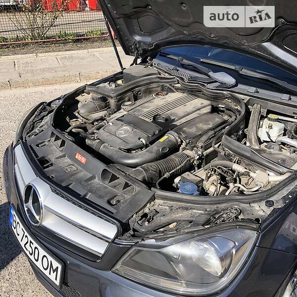 Купе Mercedes-Benz C-Class 2012 в Львове