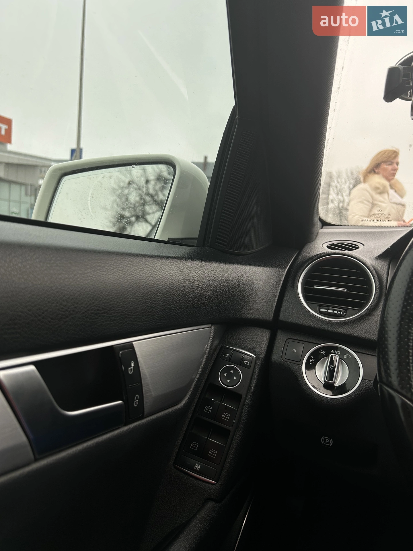 2011 Mercedes-Benz C-klasse - мініатюра 8