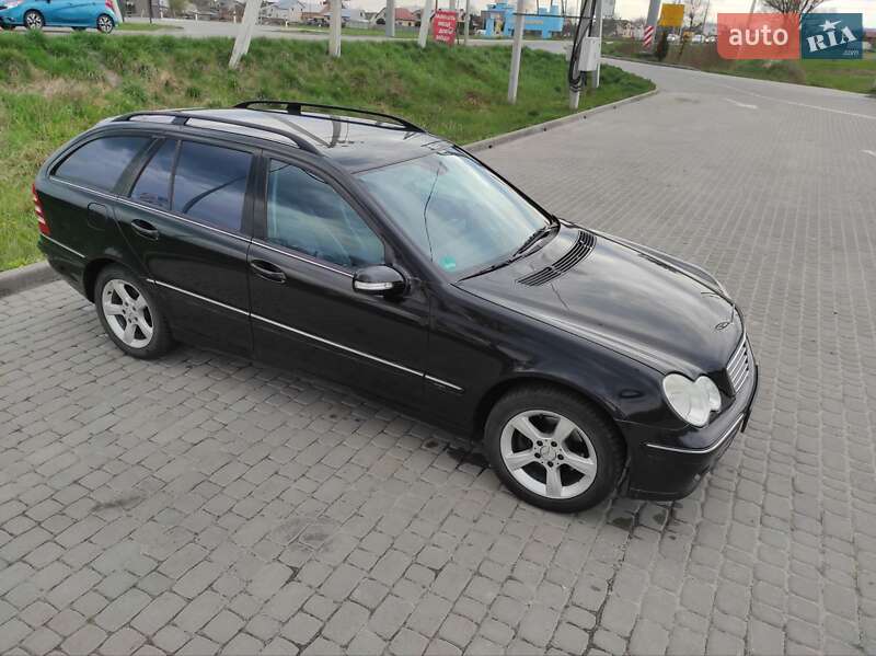 Универсал Mercedes-Benz C-Class 2006 в Львове