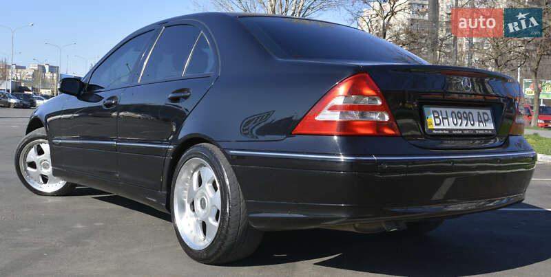 Седан Mercedes-Benz C-Class 2002 в Одесі
