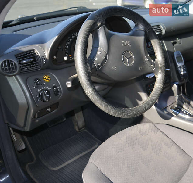 Седан Mercedes-Benz C-Class 2002 в Одесі