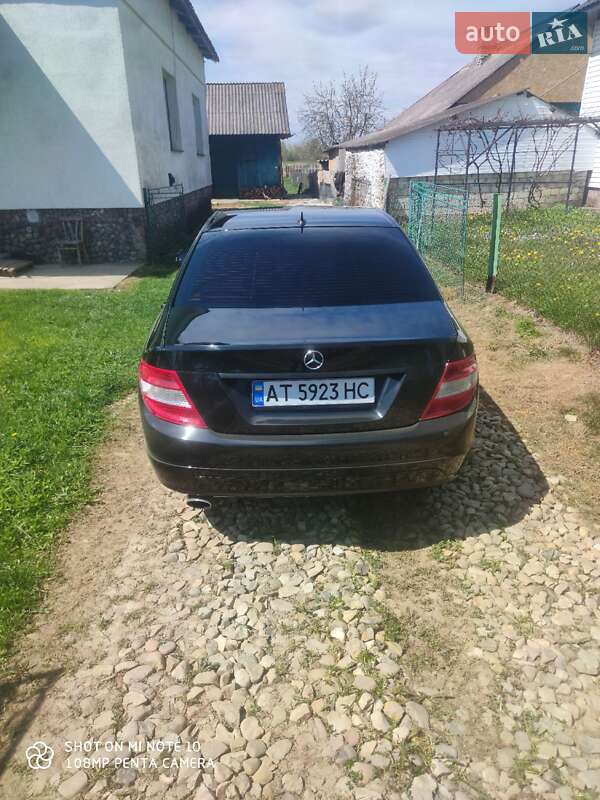 Седан Mercedes-Benz C-Class 2010 в Рожнятове