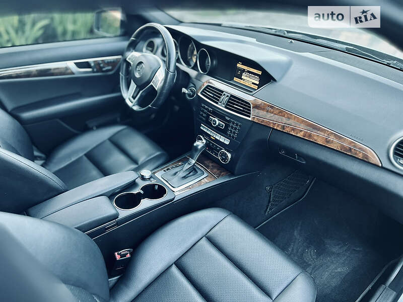 Седан Mercedes-Benz C-Class 2012 в Полтаве
