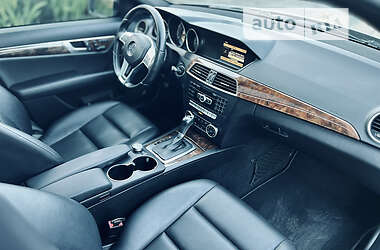 Седан Mercedes-Benz C-Class 2012 в 