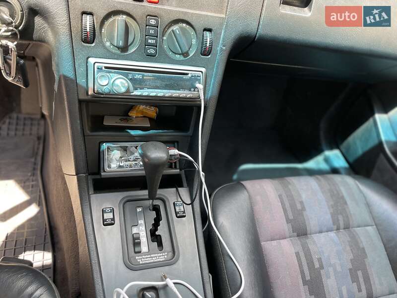 Седан Mercedes-Benz C-Class 1994 в Одессе