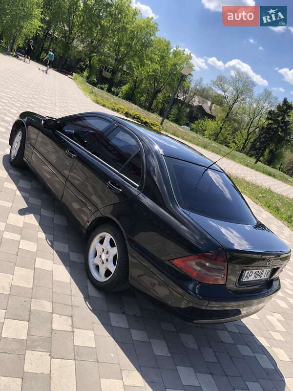 Седан Mercedes-Benz C-Class 2001 в Запорожье