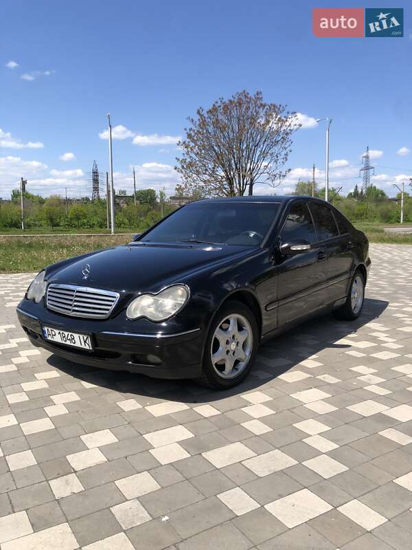 Седан Mercedes-Benz C-Class 2001 в Запорожье