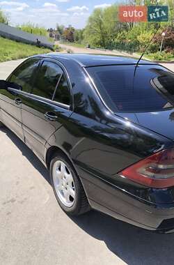 Седан Mercedes-Benz C-Class 2001 в 