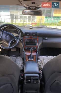 Седан Mercedes-Benz C-Class 2001 в Запоріжжі