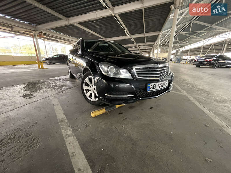 Універсал Mercedes-Benz C-Class 2013 в Вінниці
